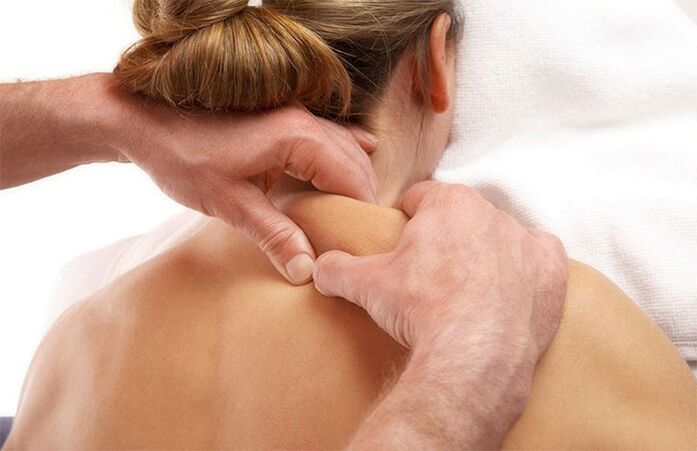 massage om nekpijn te behandelen
